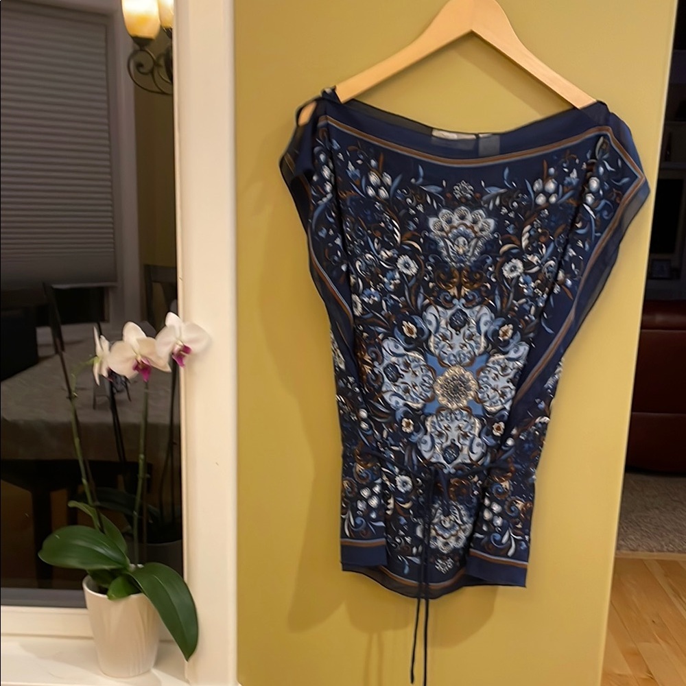 NWT Floral Blue Women's Top